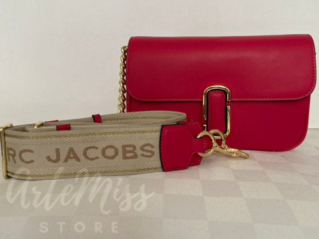 Bolsa Marc Jacobs, de hombro, con correa, color rosa