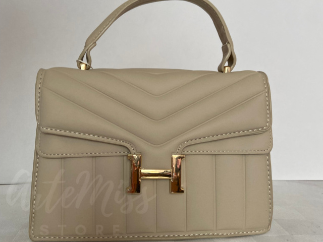 Bolsa Grenobil, Color Beige, Bolsa de mano, con correa, $699 MXN