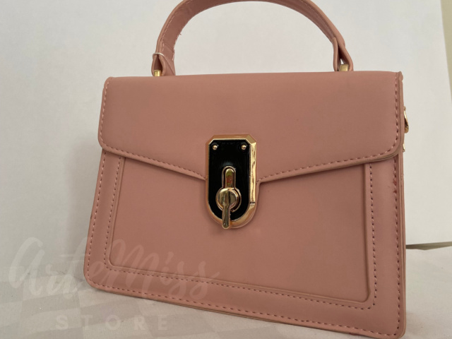 Bolsa Grenobil, Color Rosa, Bolsa de mano, con correa, $699 MXN